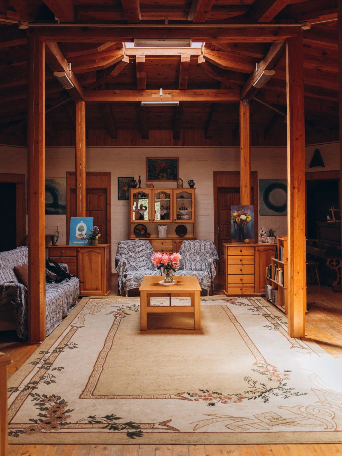 family home organized living room - Cozyner