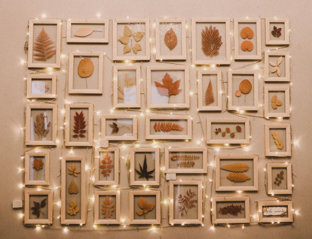 gallery wall autumn tones frames - Cozyner