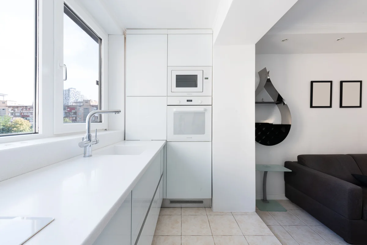 kitchen counter cleared empty clean - Cozyner