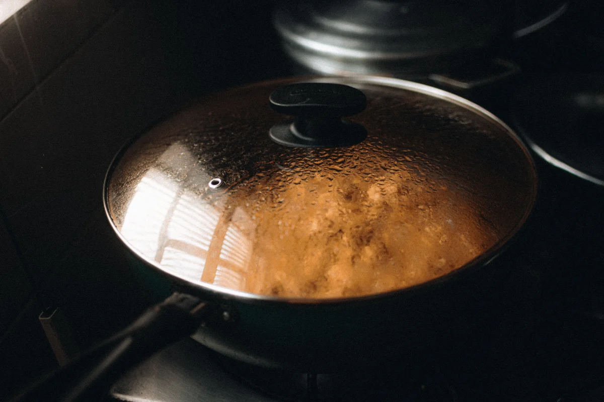 simmering pot stove cinnamon cloves - Cozyner
