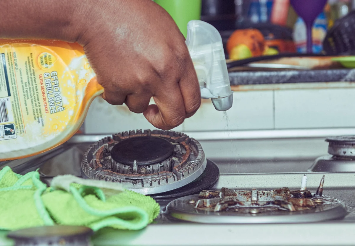 stovetop cleaning degreaser scrubbing clean - Cozyner